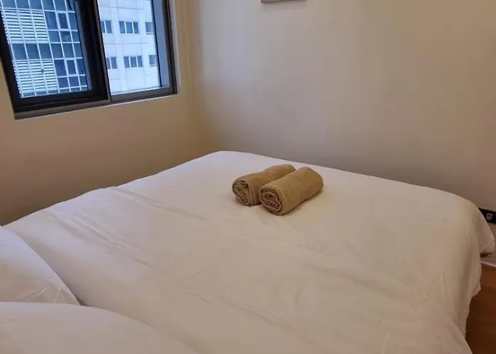 New! Stylish And Chic 2br Bgc High Street *